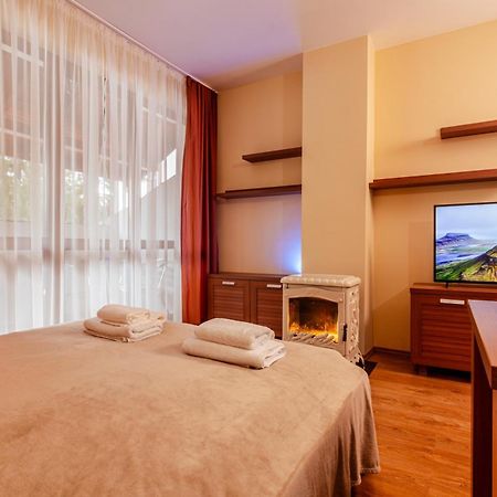 Studio By Mountain Lakes Ezerovo  ภายนอก รูปภาพ